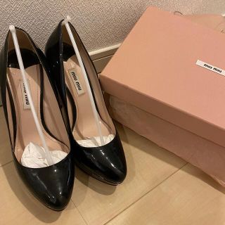 ミュウミュウ(miumiu)の極美品❤️ MIU MIU パンプス　サイズ37(ハイヒール/パンプス)