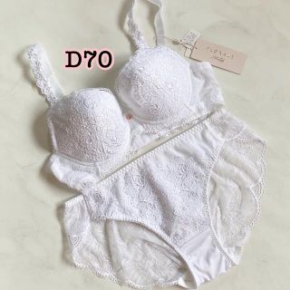 トリンプ(Triumph)のD70/M◆トリンプ フロラーレ FL006◆バラ◆ブラ＆ショーツセット◆白  (ブラ&ショーツセット)