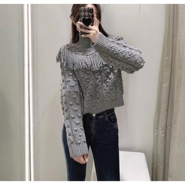 フリンジ付きニットセーター グレー ポンポン ハイネック ZARA GU レディースのトップス(ニット/セーター)の商品写真