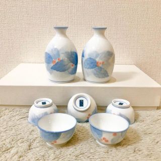 ノリタケ(Noritake)のNoritake 新品乃りたけ　和食器　酒器セット徳利2個お猪口5個　花ブルー(食器)