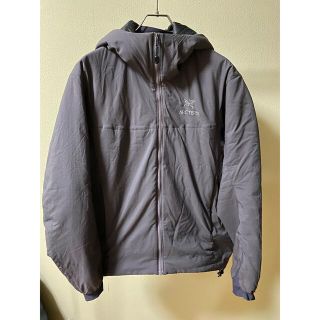 アークテリクス(ARC'TERYX)の売り切り価格  Arc’teryx ATOM AR HOODIE Mサイズ(ダウンジャケット)