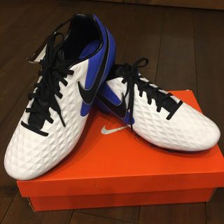 ナイキ(NIKE)の70%off激安❤️27cm❤️NIKE ナイキティエンポ❤️サッカースパイク(シューズ)