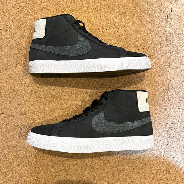 【値下げ不可】 NIKE SB ZOOM BLAZER MID QS