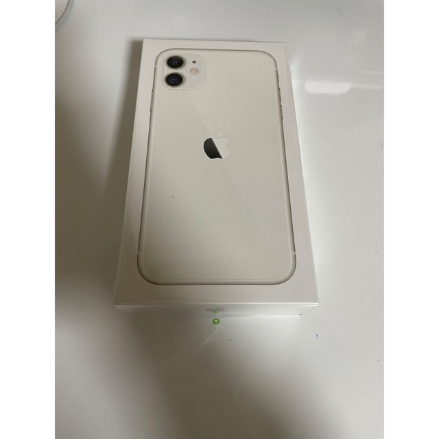 Apple(アップル)のiPhone11 64GB ホワイト スマホ/家電/カメラのスマートフォン/携帯電話(スマートフォン本体)の商品写真