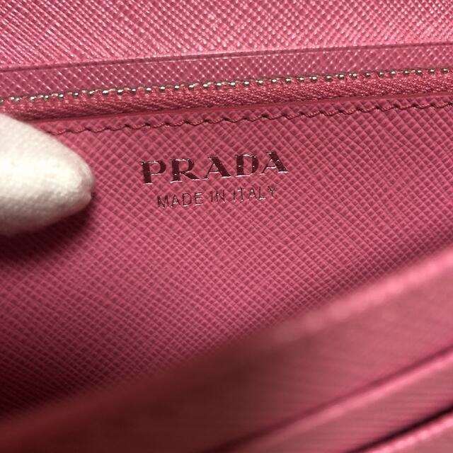ファッショ PRADA - 未使用 プラダ パスケース付き 長財布 レザーの ...