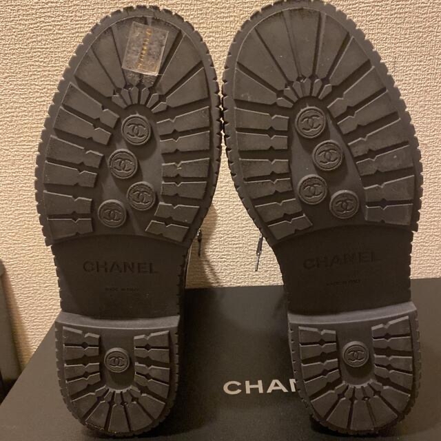 CHANEL(シャネル)の♥︎美品♥︎CHANEL♥︎レースアップブーツ♥︎ レディースの靴/シューズ(ブーツ)の商品写真