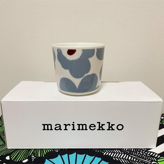 marimekko(マリメッコ)のmarimekko マリメッコ　完売ラテマグ＋新作ラテマグ　新品送料込 インテリア/住まい/日用品のキッチン/食器(グラス/カップ)の商品写真