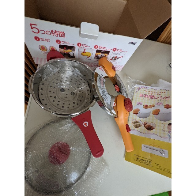 【がかりで】 未使用 松居一代プロデュース圧力鍋3.0リットル Magic Cookingの通販 by Midoli's shop|ラクマ ガラス