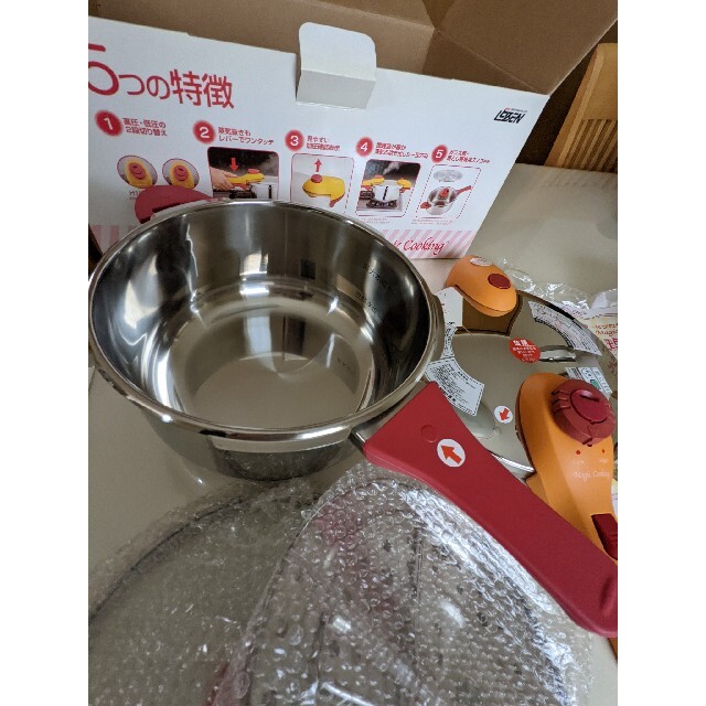 【がかりで】 未使用 松居一代プロデュース圧力鍋3.0リットル Magic Cookingの通販 by Midoli's shop|ラクマ ガラス