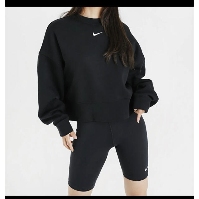 NIKE(ナイキ)のNIKE オーバーサイズ スウェット Sサイズ レディースのトップス(トレーナー/スウェット)の商品写真