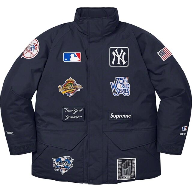 Supreme(シュプリーム)のSupreme®/New York Yankees™ Down Jacket メンズのジャケット/アウター(ダウンジャケット)の商品写真