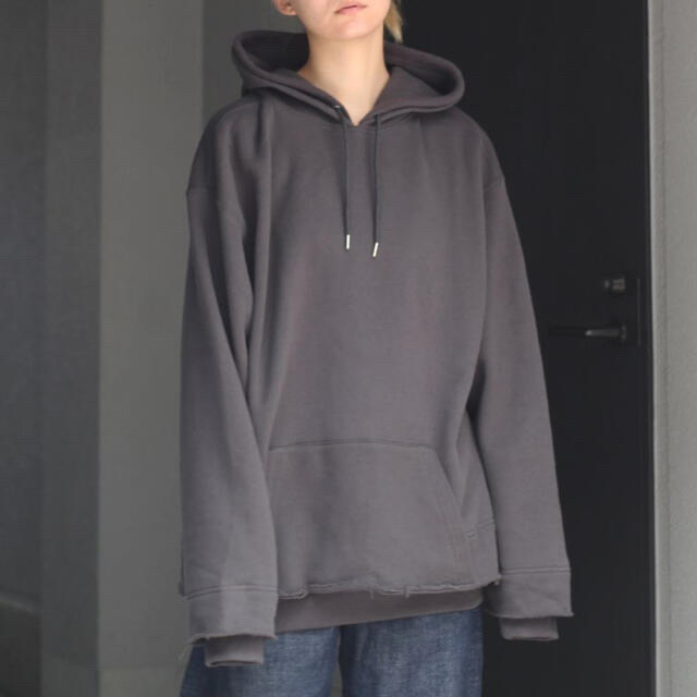 SUNSEA(サンシー)の21aw yoke Resized Wide Hoodie メンズのトップス(パーカー)の商品写真