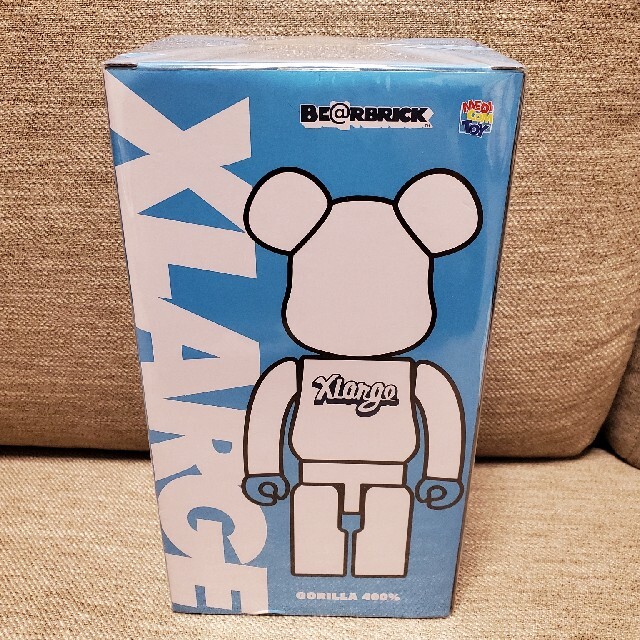 BE@RBRICK XLARGE LITTLE FRIEND WHITE 400