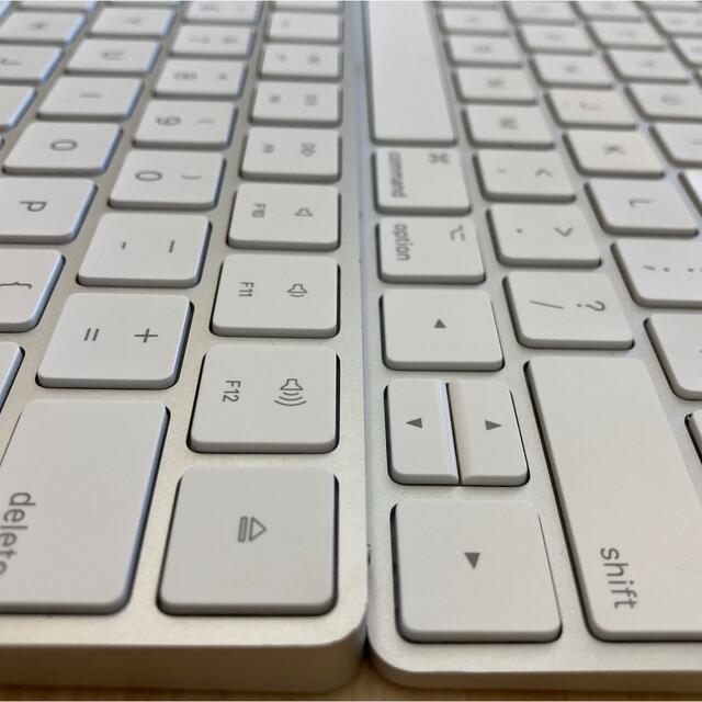Mac (Apple)(マック)の【2個】Apple Magic Keyboard - US MLA22LL/A スマホ/家電/カメラのPC/タブレット(PC周辺機器)の商品写真