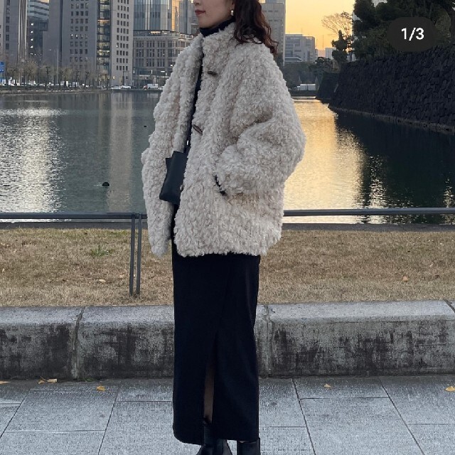 curl fur short coat  clane