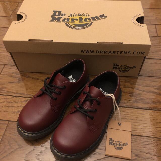 Dr.Martens(ドクターマーチン)の子供用　ドクターマーチン　3ホール　チェリーレッド キッズ/ベビー/マタニティのキッズ靴/シューズ(15cm~)(その他)の商品写真