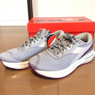 ディアドラ(DIADORA)の大幅値下げ！【新品】ディアドラランニングシューズ　23.5㎝(スニーカー)