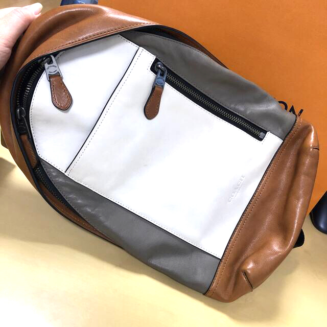 ????coach????ボディバッグ????ユニセックス