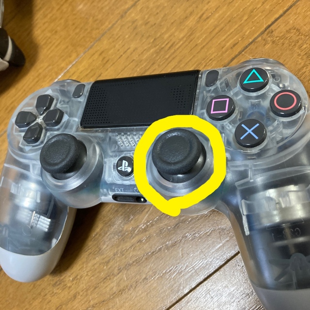 SONY(ソニー)のPS4コントローラー　ジャンク　４個セット エンタメ/ホビーのゲームソフト/ゲーム機本体(その他)の商品写真