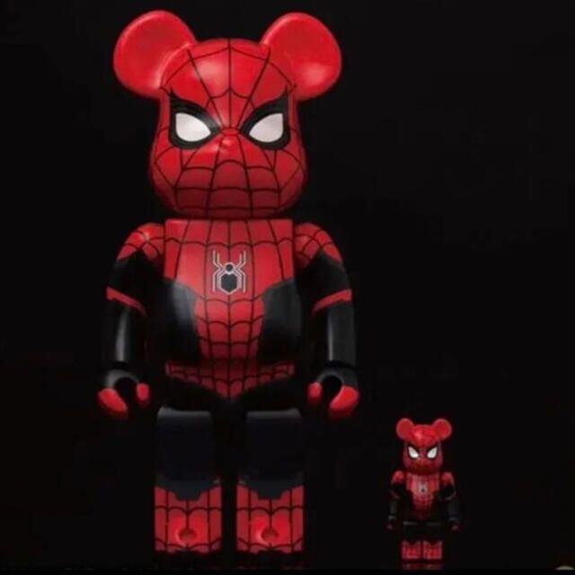 【即発】SPIDER-MAN UPGRADED SUIT 100% & 400% エンタメ/ホビーのおもちゃ/ぬいぐるみ(キャラクターグッズ)の商品写真