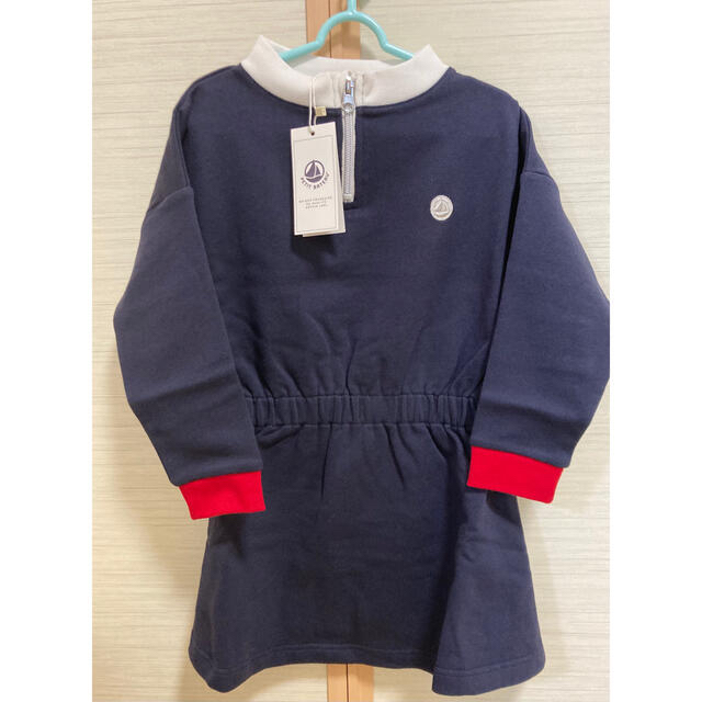 PETIT BATEAU(プチバトー)の専用　プチバトー新品タグ付きコットンスウェットワンピース　10ans/140cm キッズ/ベビー/マタニティのキッズ服女の子用(90cm~)(ワンピース)の商品写真