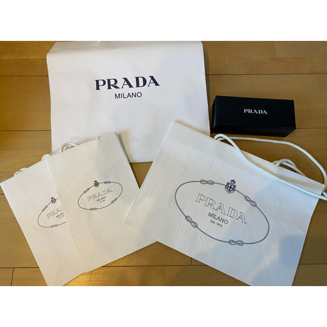 PRADA(プラダ)のPRADA/ブランド/ショッピングバッグ/空箱/プレゼント用/セット販売 レディースのバッグ(ショップ袋)の商品写真