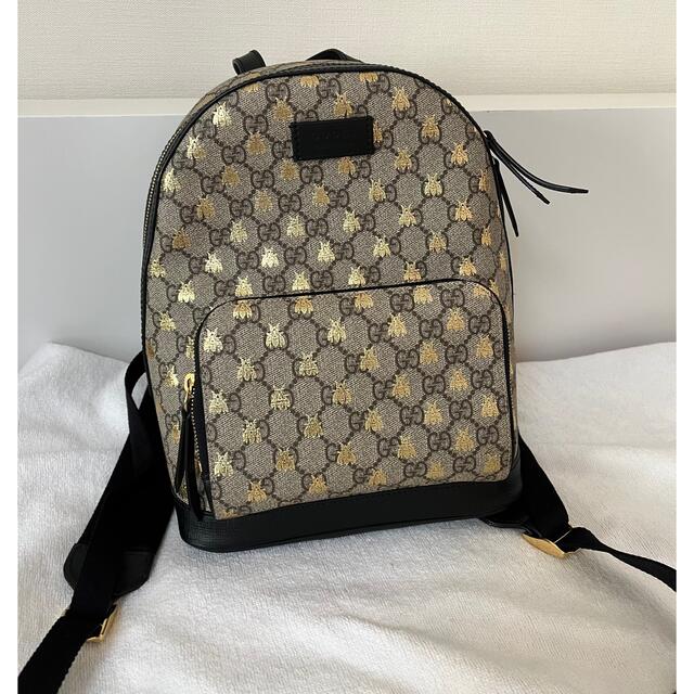 Gucci - Gucci GGsupreme Bee Backpack グッチ バックパック