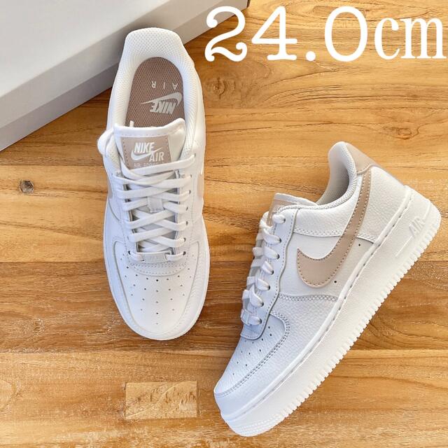 24.0㎝ NIKE エアフォース1 low 07ホワイト ベージュ