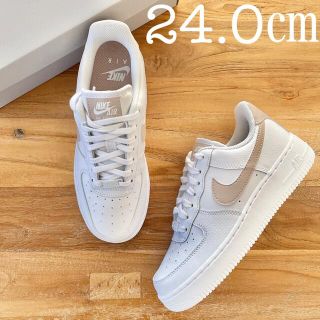 ナイキ(NIKE)の24.0㎝ NIKE エアフォース1 low 07ホワイト ベージュ(スニーカー)