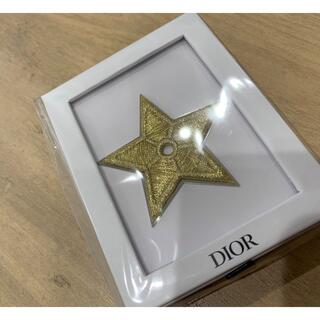 ディオール(Dior)の新品　ディオール　DIOR ノベルティ　ピンバッチ　ブローチ(ブローチ/コサージュ)
