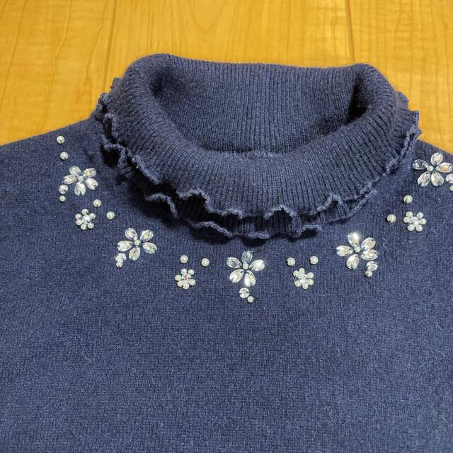カシミヤ100%セーター　ビジューつき　紺　Sサイズ レディースのトップス(ニット/セーター)の商品写真
