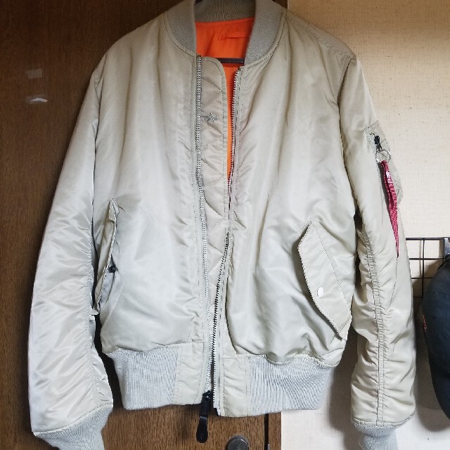 ALPHA INDUSTRIES - アルファインダストリーズ ma-1 希少ベージュの