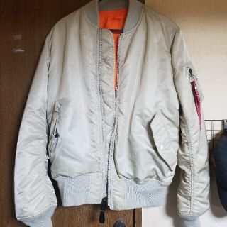 アルファインダストリーズ(ALPHA INDUSTRIES)のアルファインダストリーズ　ma-1 希少ベージュ(ミリタリージャケット)