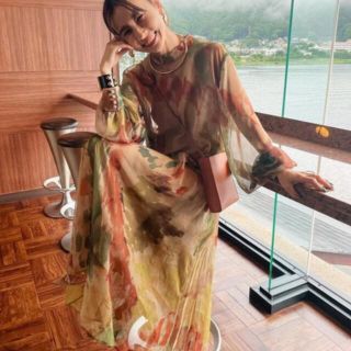 アメリヴィンテージ(Ameri VINTAGE)のAmeri VINTAGE UND WILLOW PAINT DRESS(ロングワンピース/マキシワンピース)