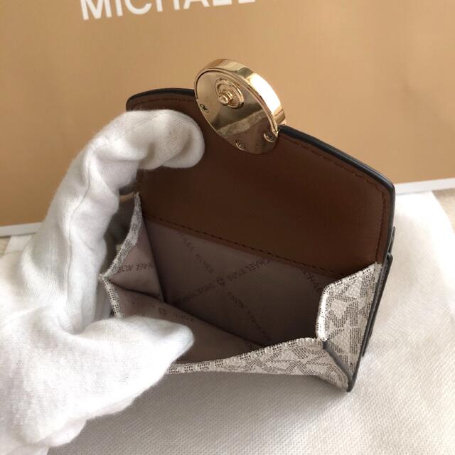 新品 マイケルコース MICHEAL KORS 三つ折り財布 シグネチャーバニラ