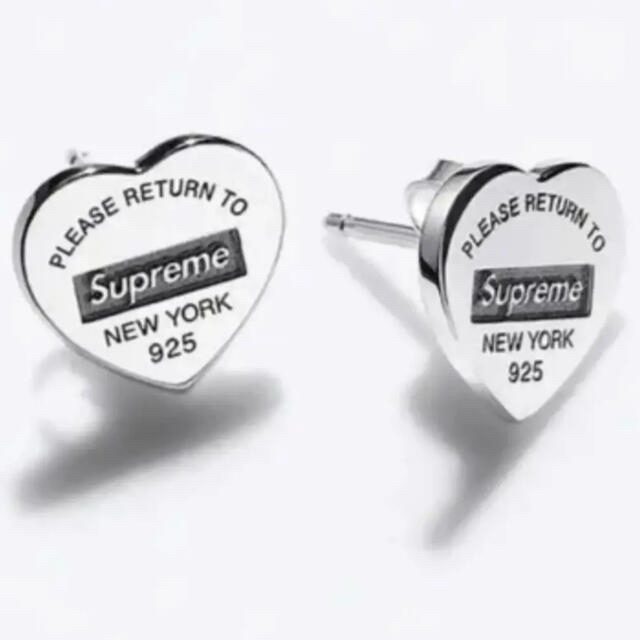 Supreme - 【美品】Tiffany Heart Tag Stud Earringsの通販 by Queen ...