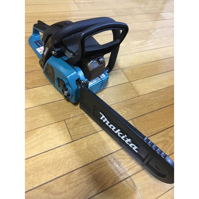 Makita(マキタ)のハルトさん専用　マキタ　チェーンソー　MEA3201M スポーツ/アウトドアの自転車(工具/メンテナンス)の商品写真