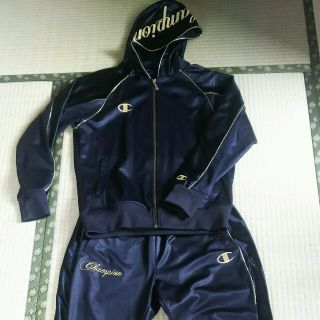 美品(試着のみ)Champion　セットアップ