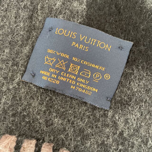 LOUIS VUITTON(ルイヴィトン)のLOUIS VUITTON ルイヴィトン メンズマフラー新作 新品同様 メンズのファッション小物(マフラー)の商品写真