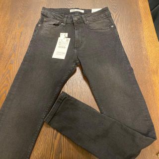 ザラ(ZARA)のZARA ブラックスキニージーンズ　36サイズ(デニム/ジーンズ)