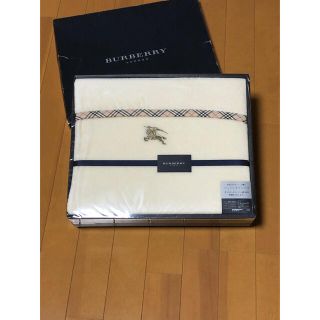 BURBERRY - BURBERRY コットンボアシーツの通販 by アコ's shop