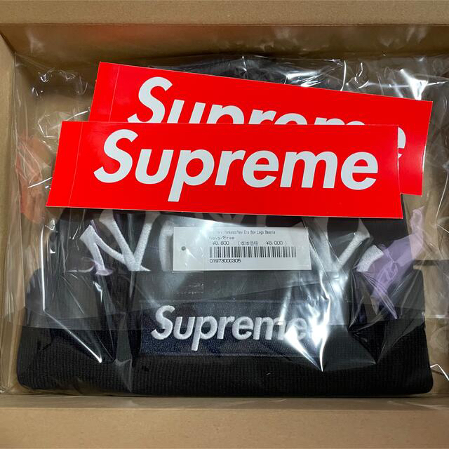 Supreme New York Yankees Box Logo Beanie