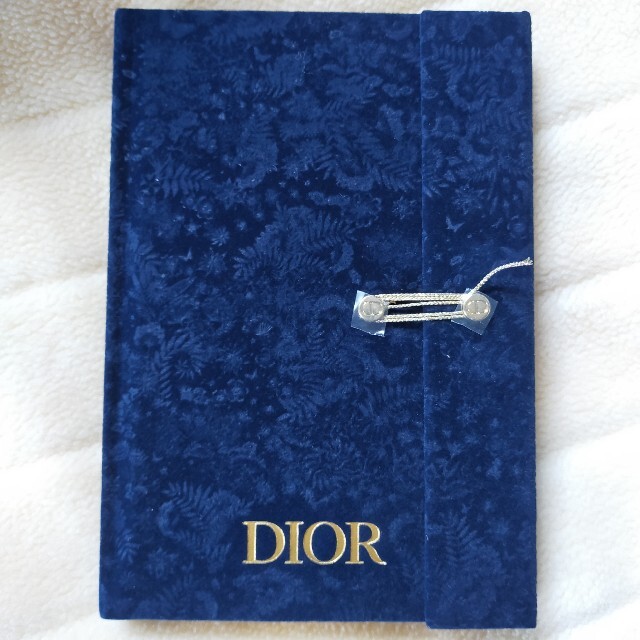 Dior(ディオール)の※lucky.様専用※【未使用】Dior ノベルティ ノート エンタメ/ホビーのコレクション(ノベルティグッズ)の商品写真