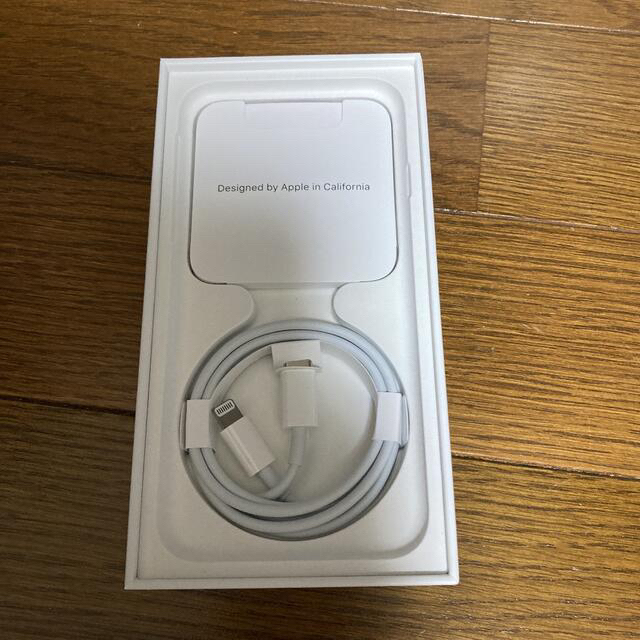 iphone SE 64GB ホワイト SIMフリー 3