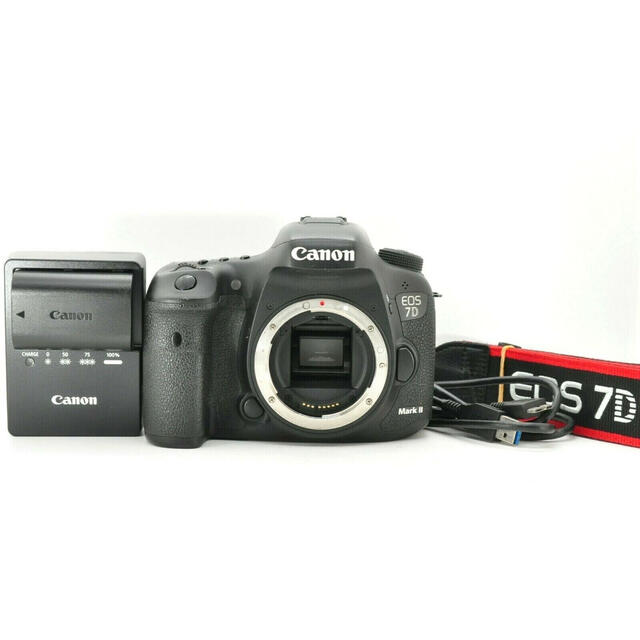 ジャンク品  Canon EOS 7D Mark II