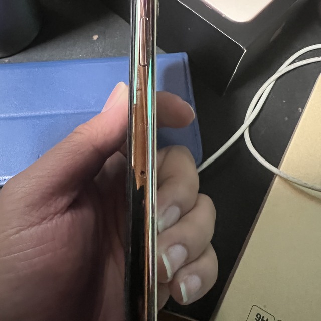 アップル iPhone11 Pro Max 256GB ゴールド - 6