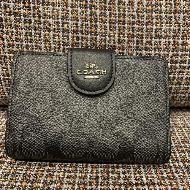 COACH コーチ　折り財布　ブラック　シグネチャー