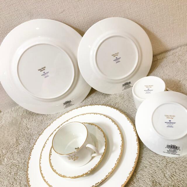 新品ウェッジウッドヴェラウォン食器セットペアディナープレート皿カップ&ソーサー 新品ウェッジウッドヴェラウォン食器セットペアディナープレート皿カップ&ソーサー