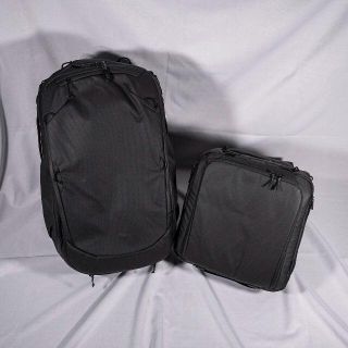 PeakDesign トラベルバックパック 45L ブラック【カメラキューブ付】(ケース/バッグ)