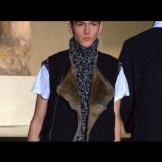 ドリスヴァンノッテン(DRIES VAN NOTEN)のdries van noten ラビットファー　ベスト　レザー　コート(ライダースジャケット)